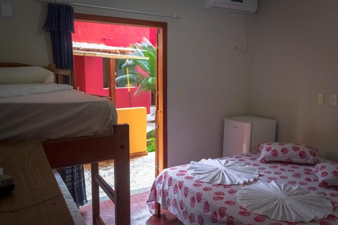 O Pharol Hostel E Pousada 伊塔卡雷 外观 照片