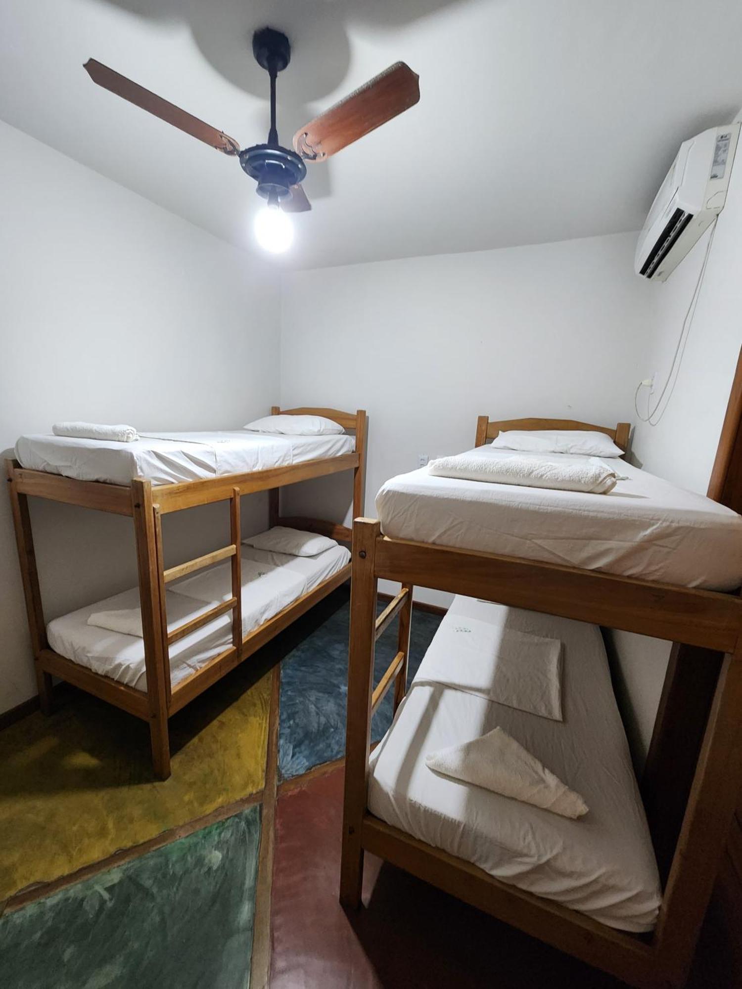 O Pharol Hostel E Pousada 伊塔卡雷 外观 照片
