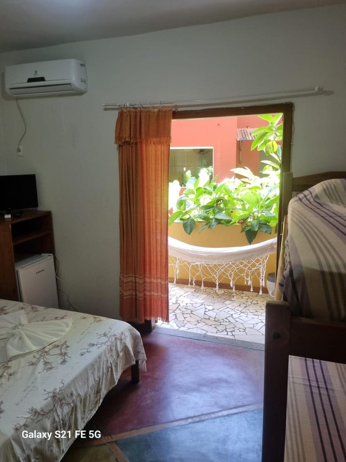 O Pharol Hostel E Pousada 伊塔卡雷 外观 照片