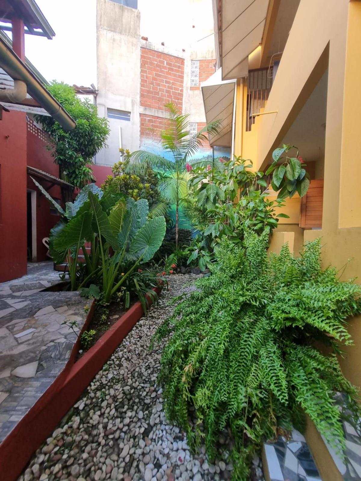 O Pharol Hostel E Pousada 伊塔卡雷 外观 照片