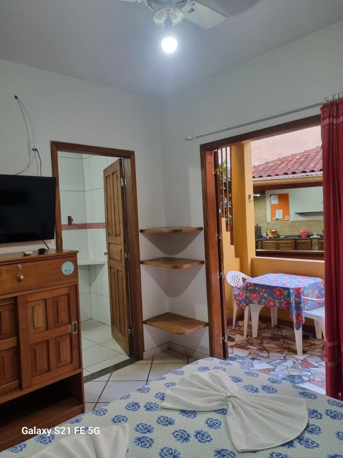 O Pharol Hostel E Pousada 伊塔卡雷 外观 照片