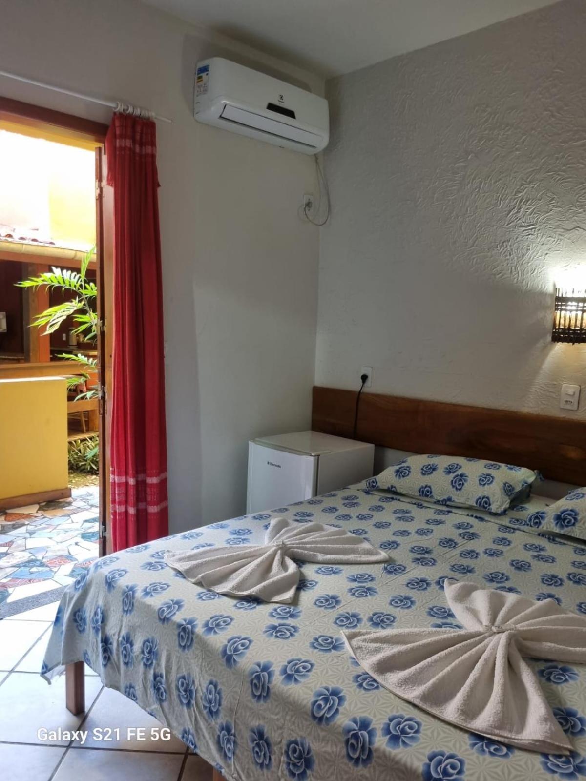 O Pharol Hostel E Pousada 伊塔卡雷 外观 照片