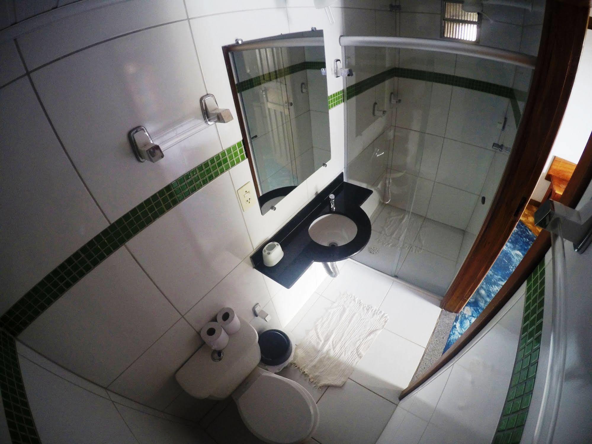 O Pharol Hostel E Pousada 伊塔卡雷 外观 照片