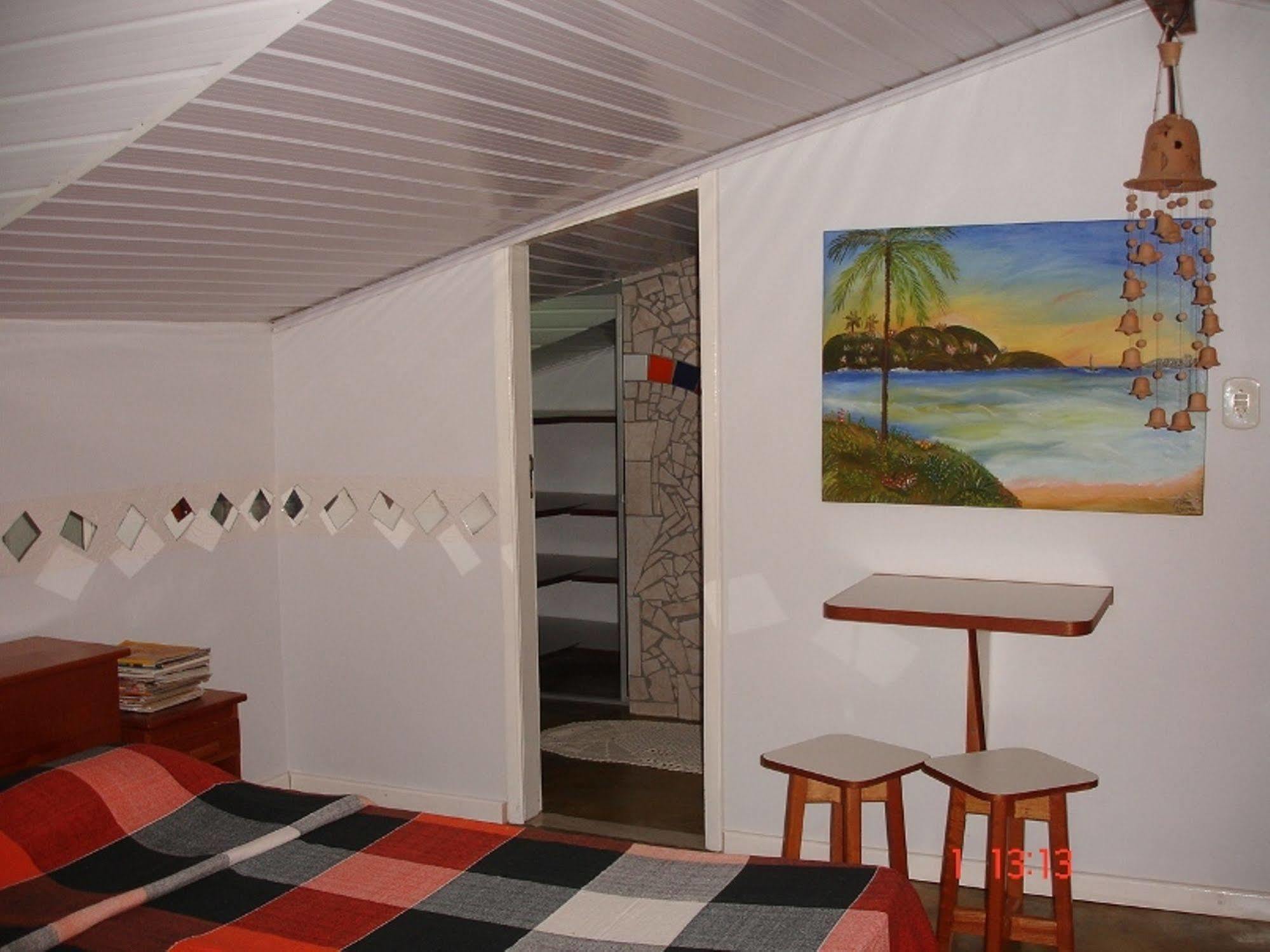O Pharol Hostel E Pousada 伊塔卡雷 外观 照片