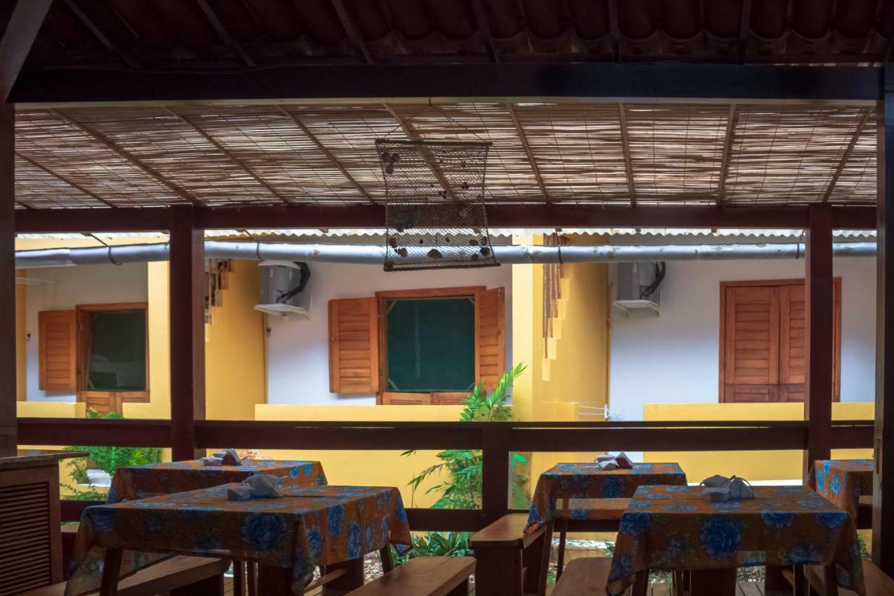 O Pharol Hostel E Pousada 伊塔卡雷 外观 照片