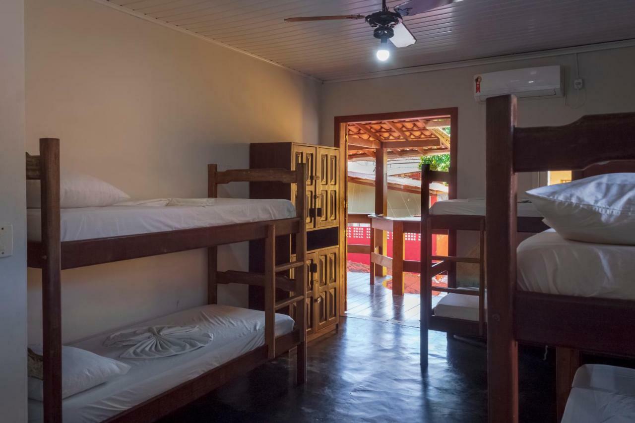 O Pharol Hostel E Pousada 伊塔卡雷 外观 照片