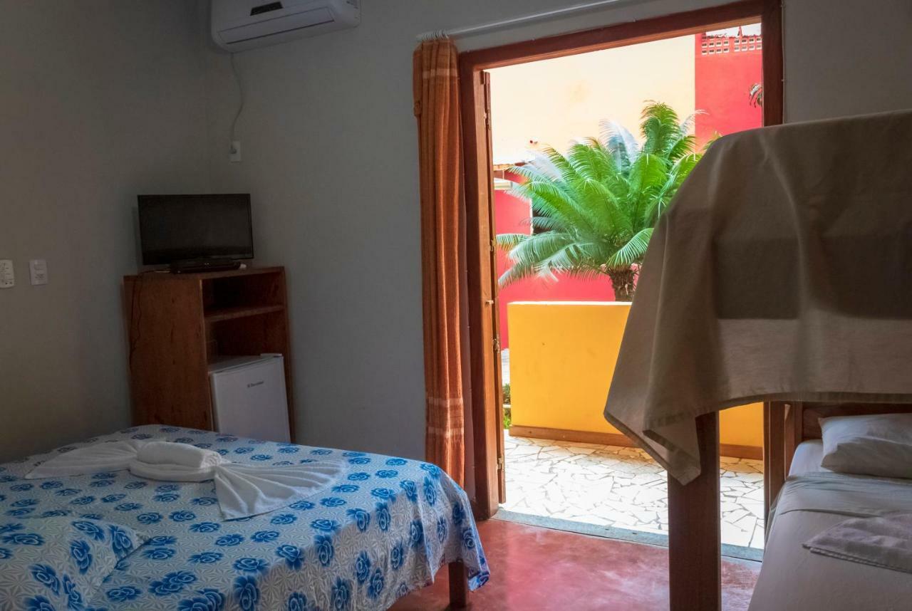 O Pharol Hostel E Pousada 伊塔卡雷 外观 照片