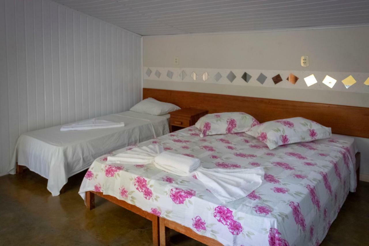 O Pharol Hostel E Pousada 伊塔卡雷 外观 照片
