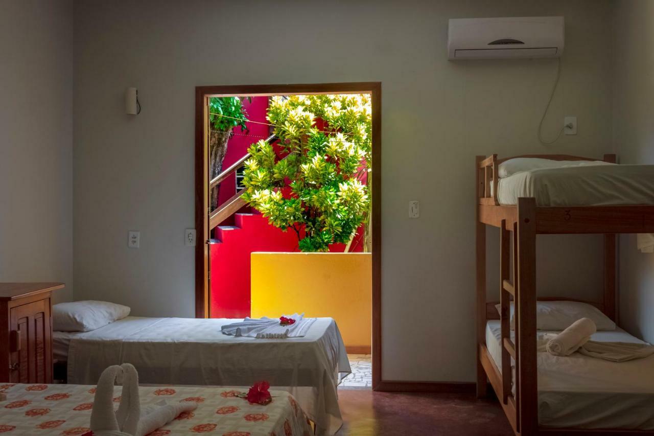 O Pharol Hostel E Pousada 伊塔卡雷 外观 照片