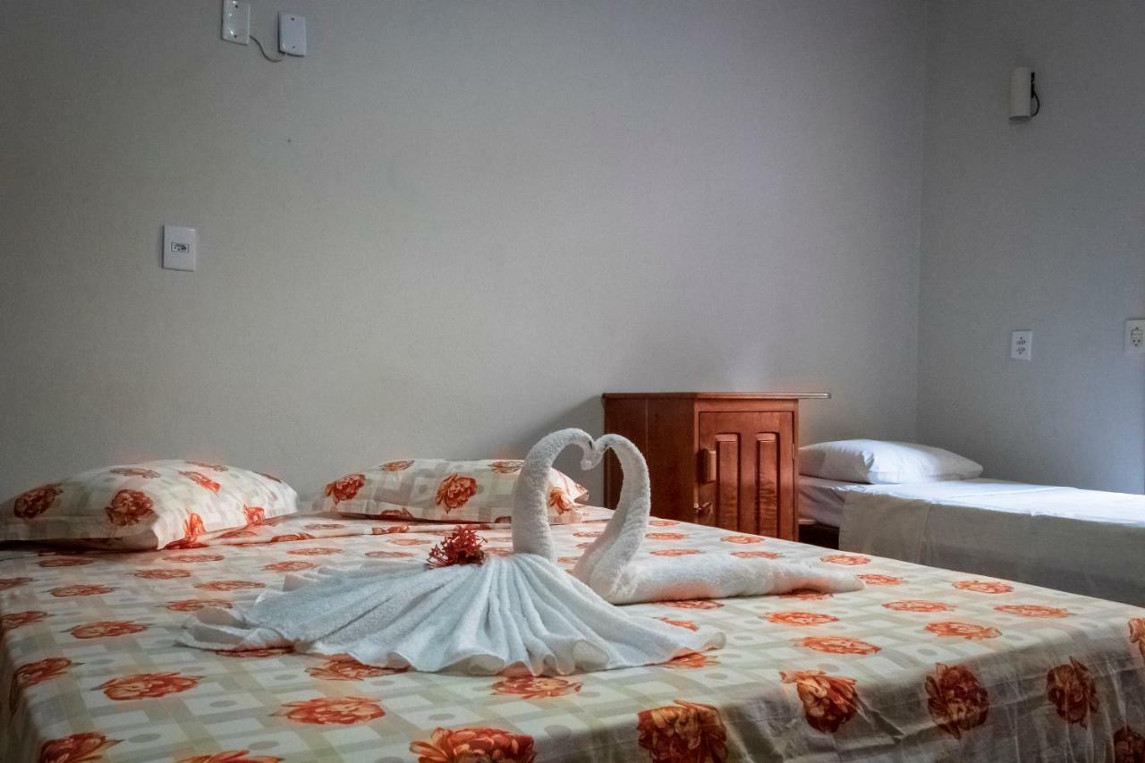 O Pharol Hostel E Pousada 伊塔卡雷 外观 照片